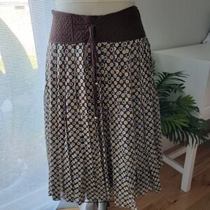 Midi Skirt Quilted Brown Waist ECI New York Size 2